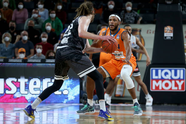 已不再只是 已不再只是