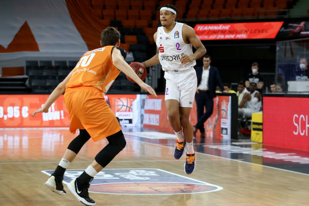 斯在比赛中 斯在比赛中