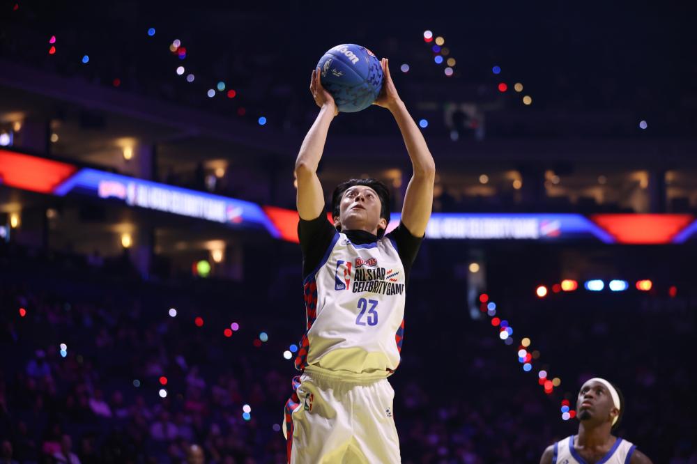 这一历史性 这一历史性